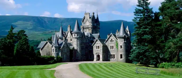 ARDVERIKIE HOUSE the crown localización