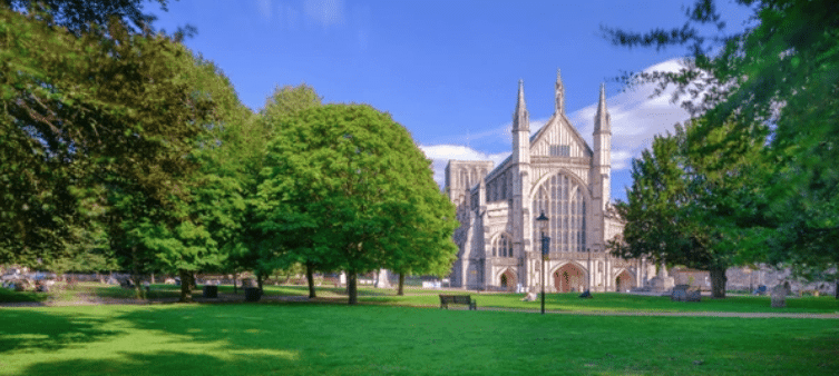 the crown filming locations winchester chathedral